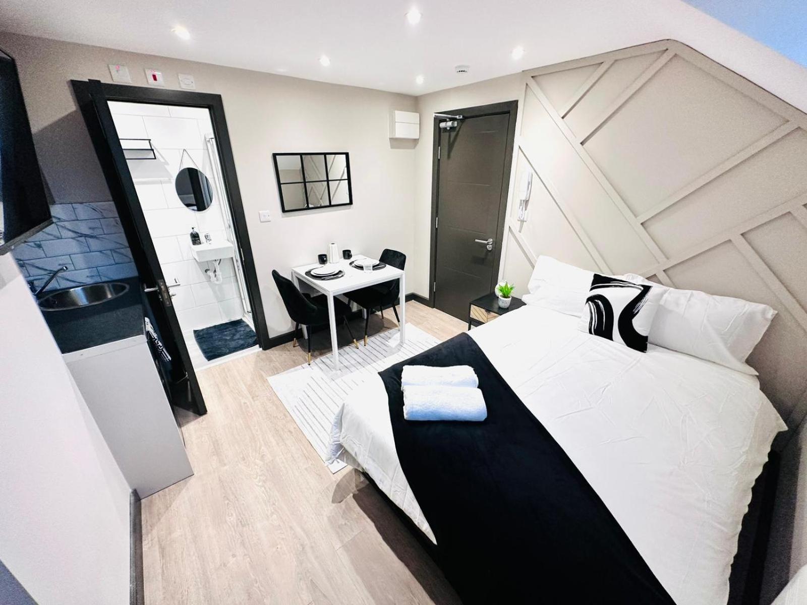 The Seven Sisters House - No 01a - Stylish Comfort Apartment *