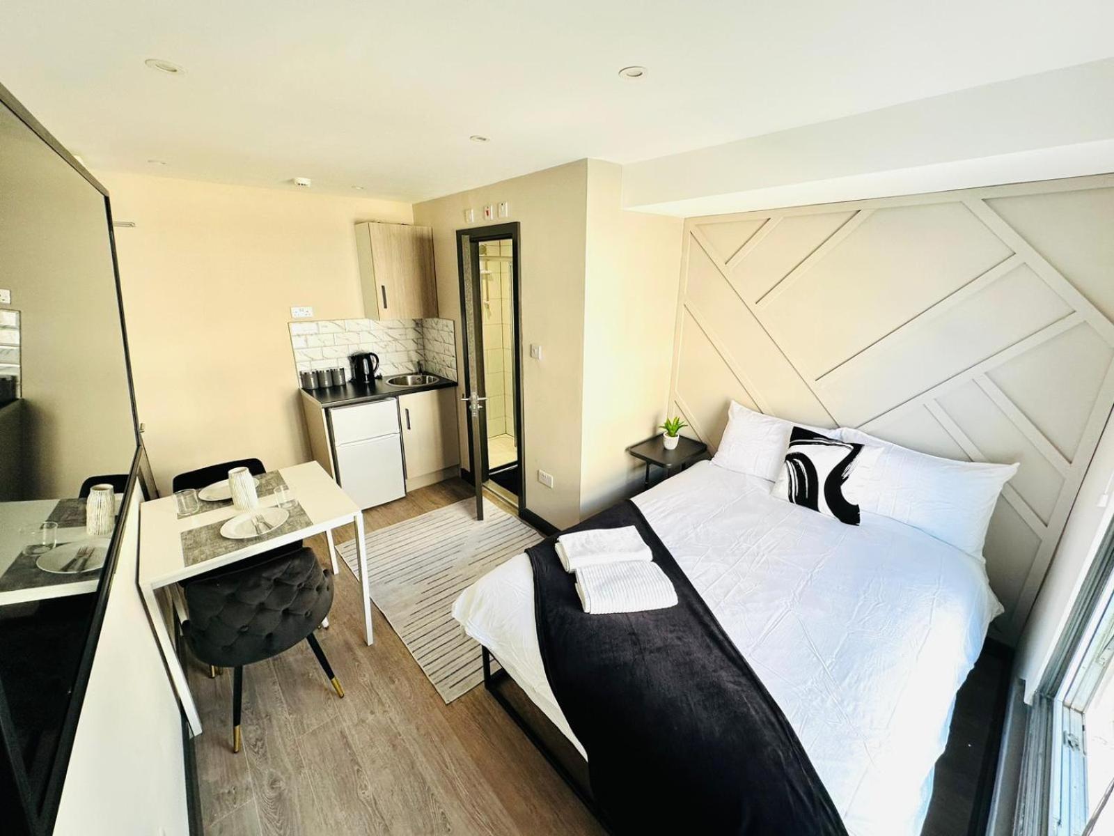 The Seven Sisters House - No 01a - Stylish Comfort Apartment *