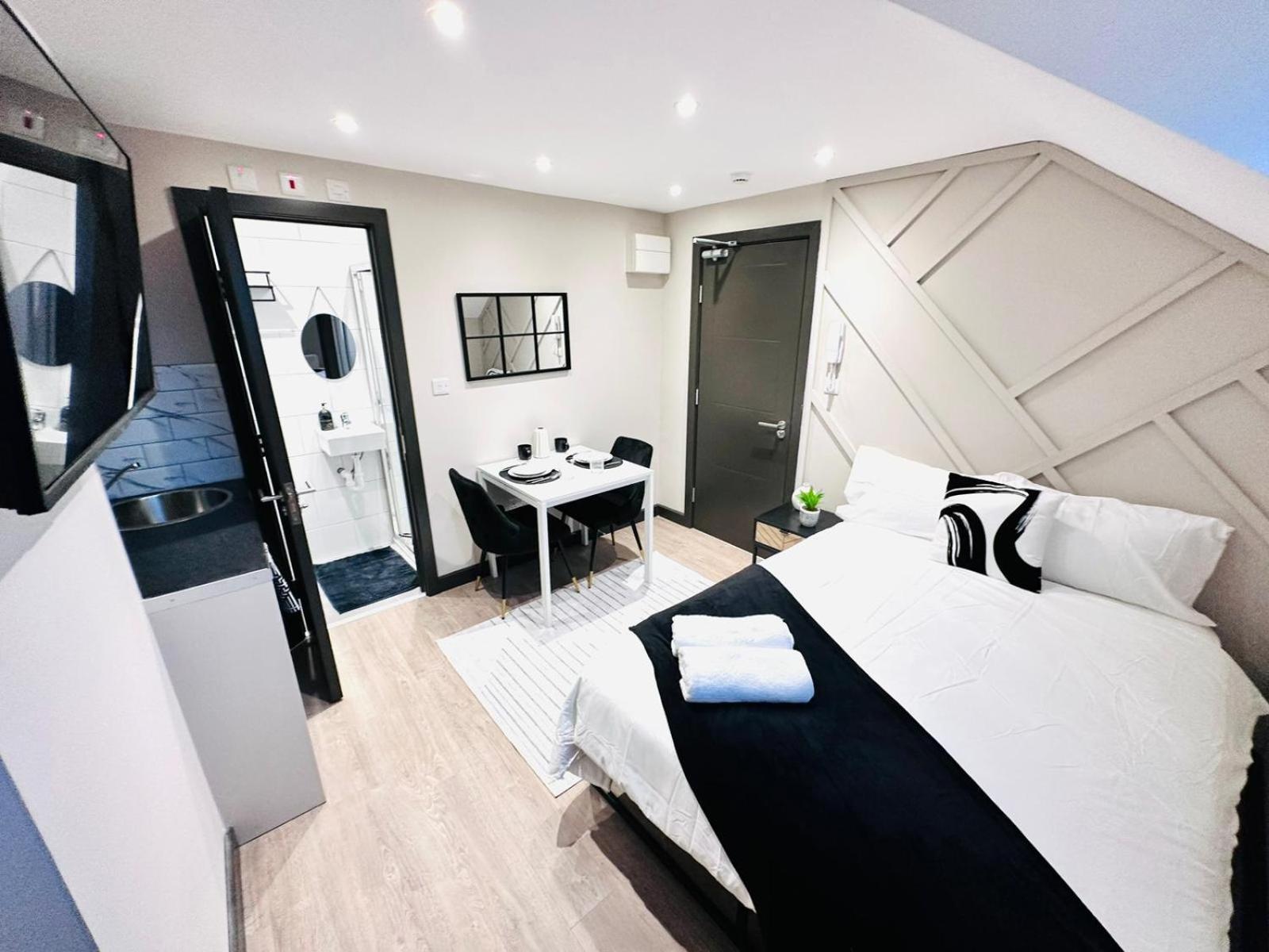 The Seven Sisters House - No 01a - Stylish Comfort