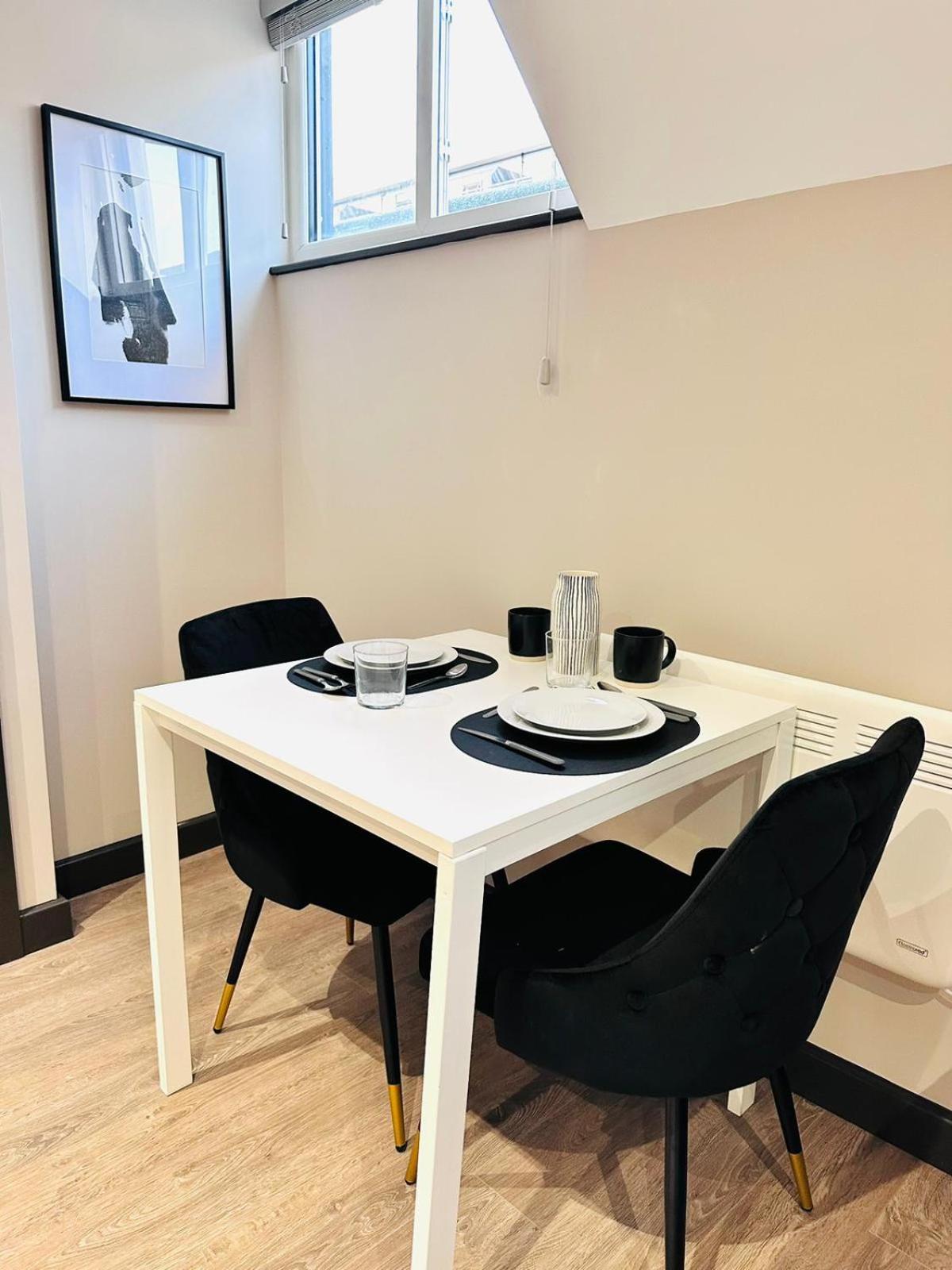 The Seven Sisters House - No 01a - Stylish Comfort Apartment *